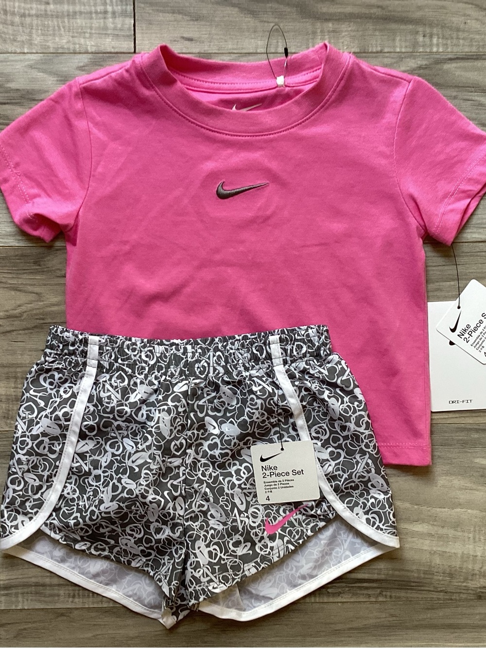 Nike Tee & Shorts set girls size 4(NWT) ~PRICE IS FIRM, NO OFFERS~